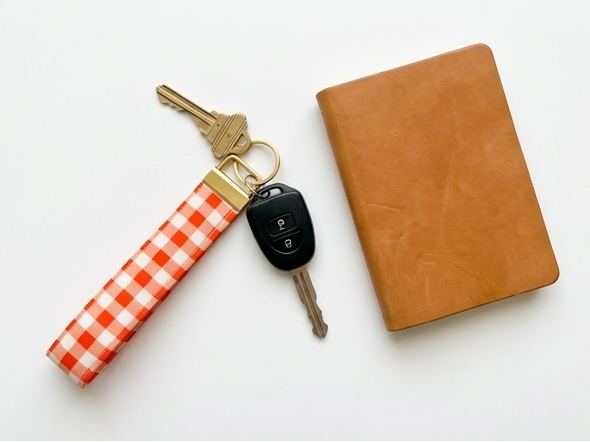 Beacon Hill Bittersweet Key Fob