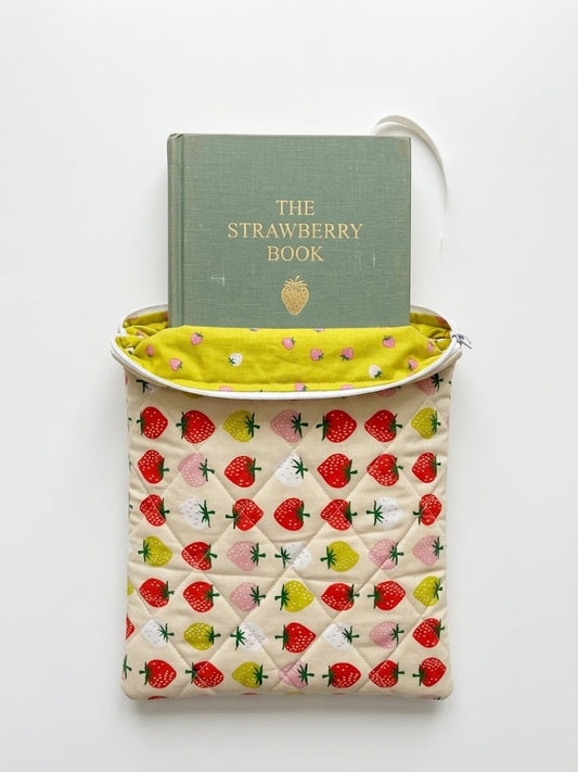 The Market Tartlet Sleeve | Quilted Book & E-Reader Pouch
